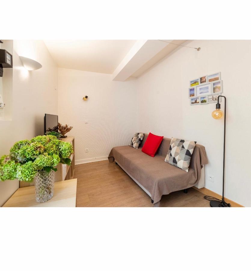 Location F1 Neuf Centre Historique Riom Apartment Exterior photo